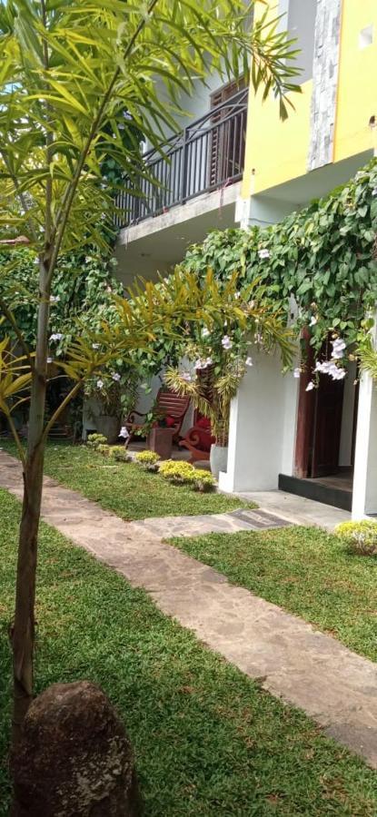 Mandara Rest Bed & Breakfast Hikkaduwa Luaran gambar