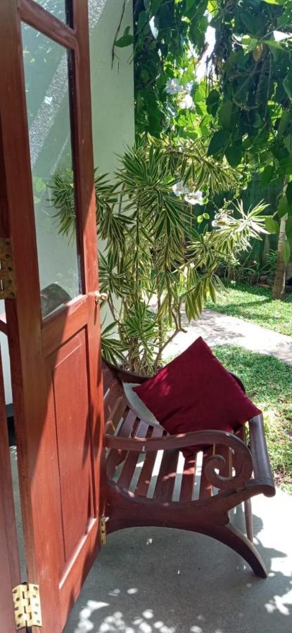 Mandara Rest Bed & Breakfast Hikkaduwa Luaran gambar