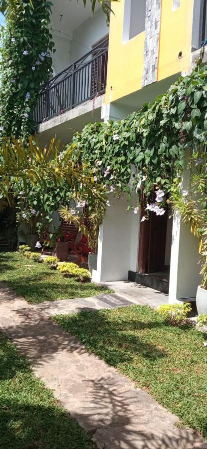 Mandara Rest Bed & Breakfast Hikkaduwa Luaran gambar