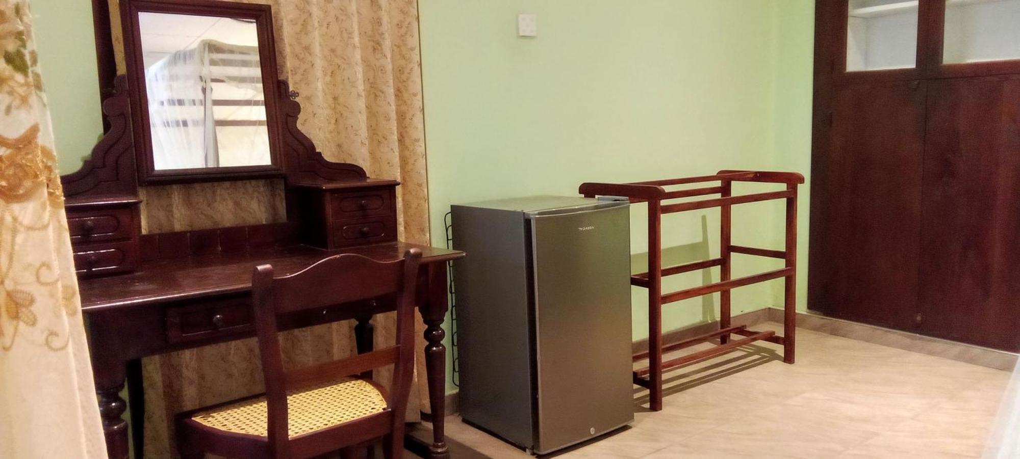 Mandara Rest Bed & Breakfast Hikkaduwa Bilik gambar