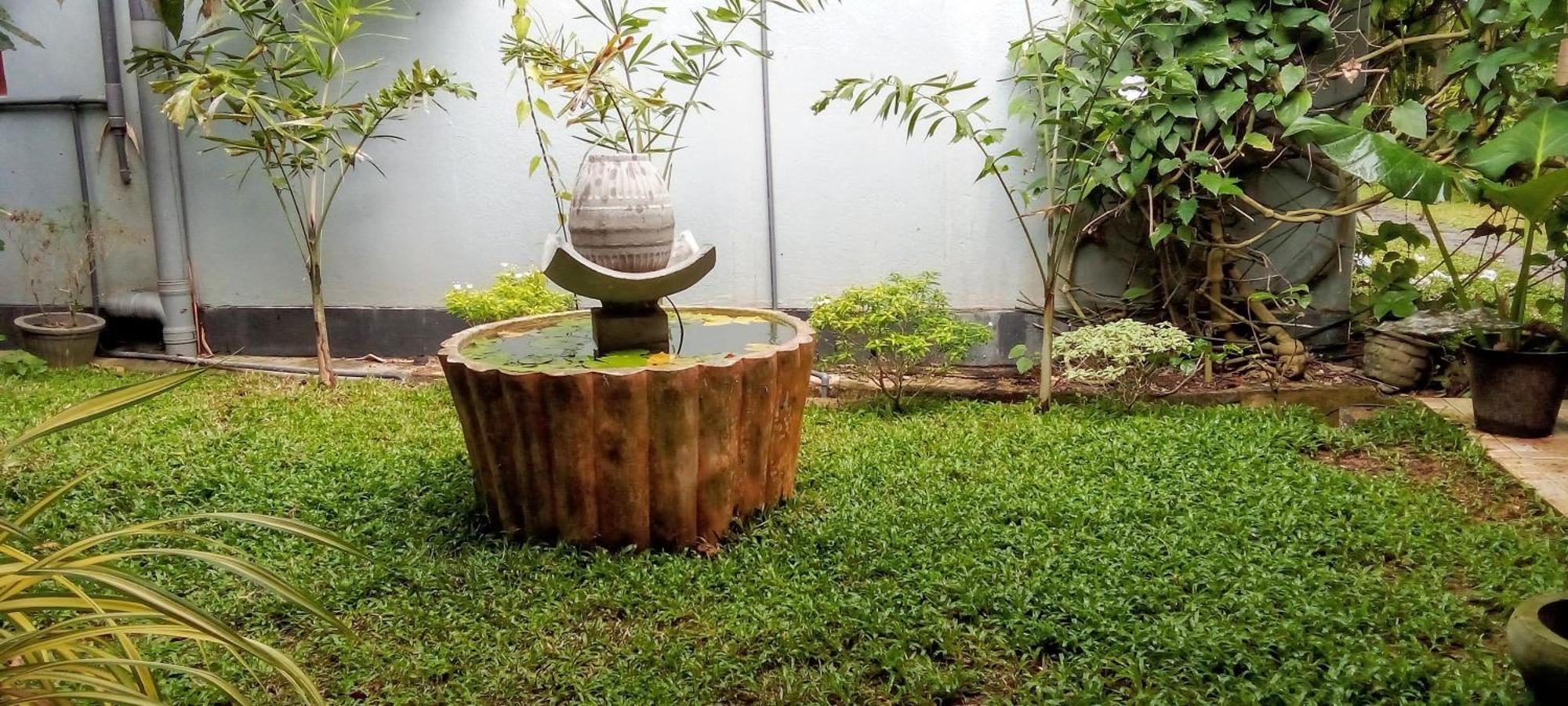 Mandara Rest Bed & Breakfast Hikkaduwa Bilik gambar