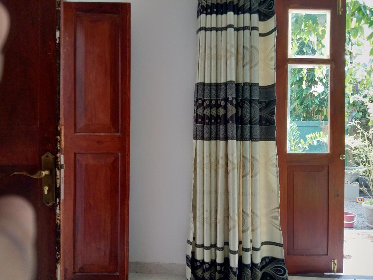 Mandara Rest Bed & Breakfast Hikkaduwa Luaran gambar