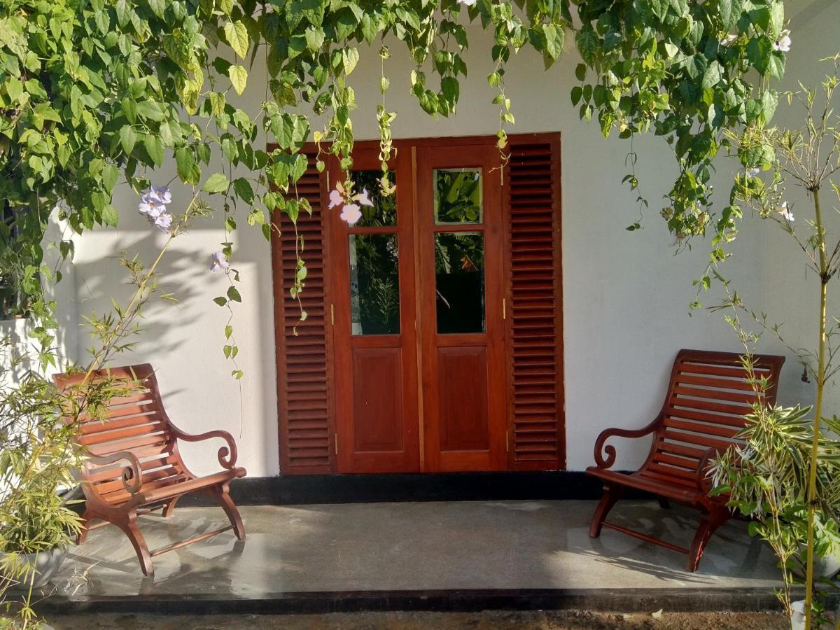 Mandara Rest Bed & Breakfast Hikkaduwa Luaran gambar